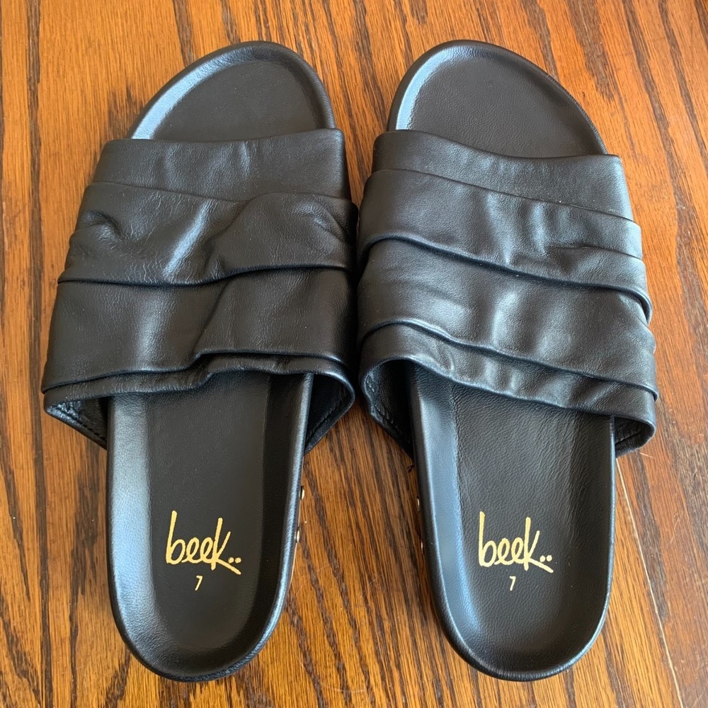 Beek Minla Leather Slide Sandals Black Ruched Sz 7 Memory Foam